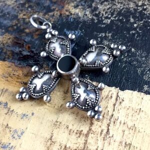 Vintage sterling silver and Onyx cross pendant